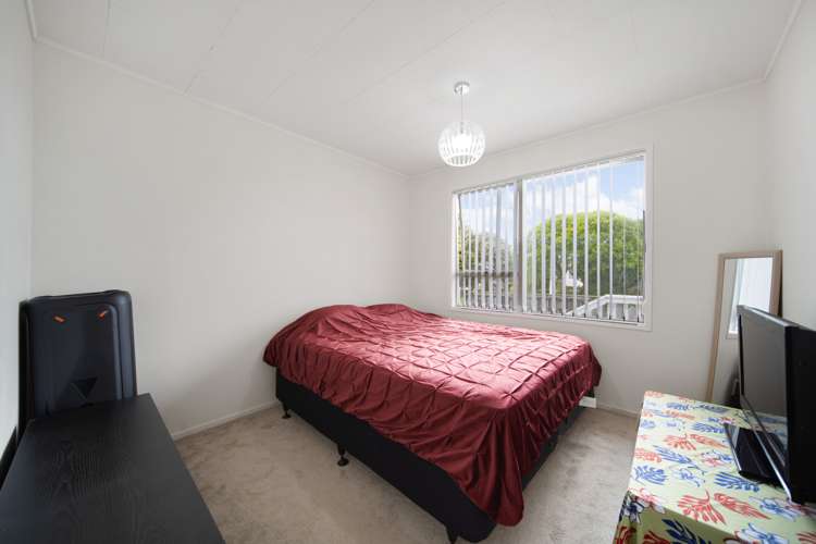 2/1 Funnell Place Manurewa_13