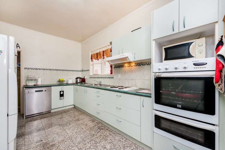 1b Sarona Avenue Glen Eden_8