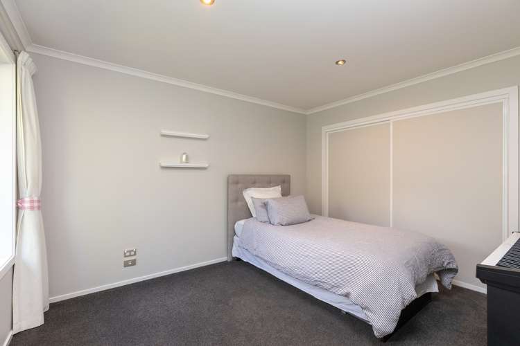 48 Sunningdale Drive Stoke_13