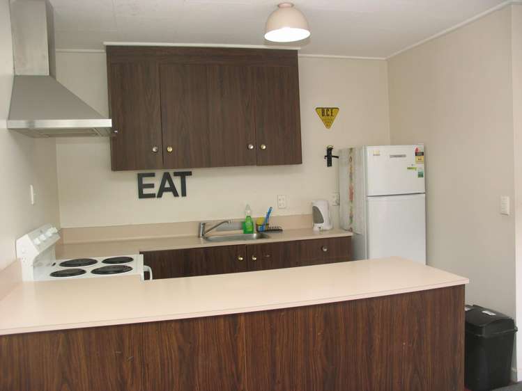 7/42 Hallenstein Street Queenstown_6