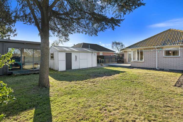 12 Wimborne Crescent Aranui_11