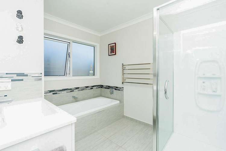 3 Olly Close Grandview Heights_16