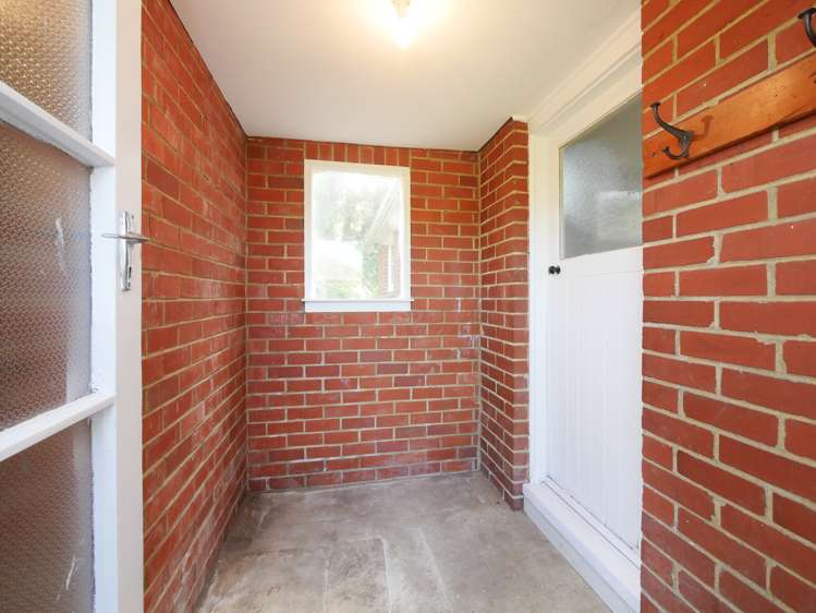 25 Columba Avenue Calton Hill_18