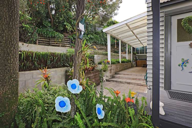 6 Guys Hill Road Hospital Hill_16