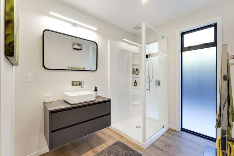 64 Les Wakefield Road Mapua_19