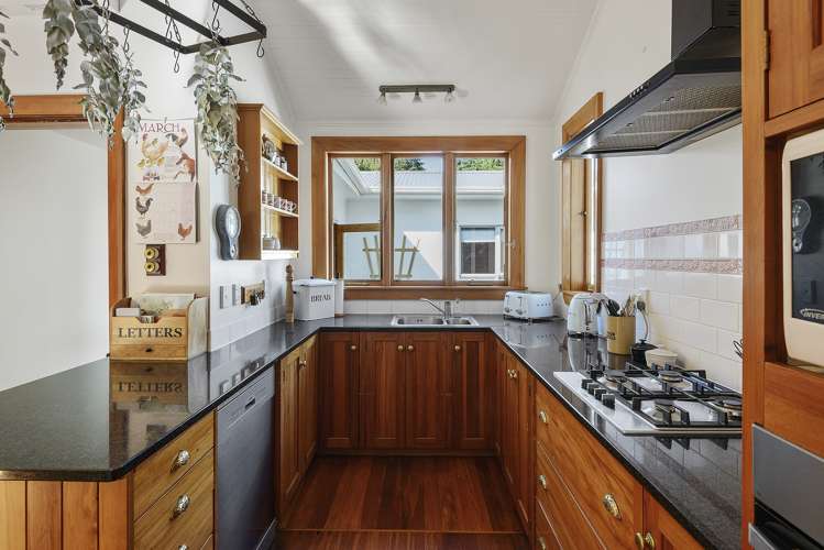 1661 North Eyre Road West Eyreton_8