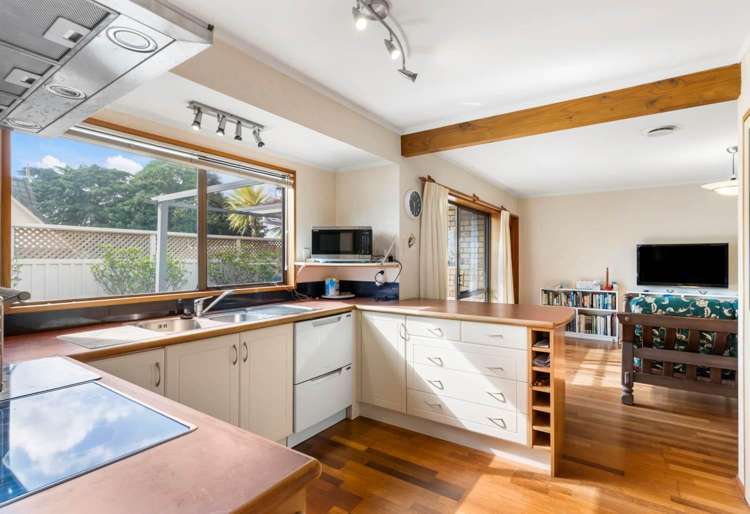 16 Hayes Place 1679_3