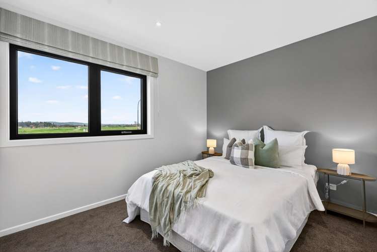 35 Otuwairoa Esplanade Opaheke_20