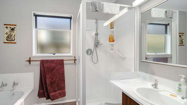 2 Shelley Street Otumoetai_13