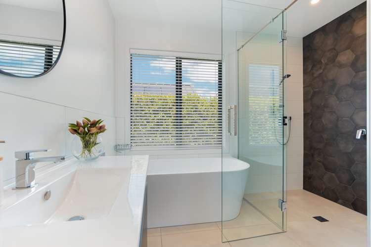 47 Baxter Michael Crescent Cambridge_13