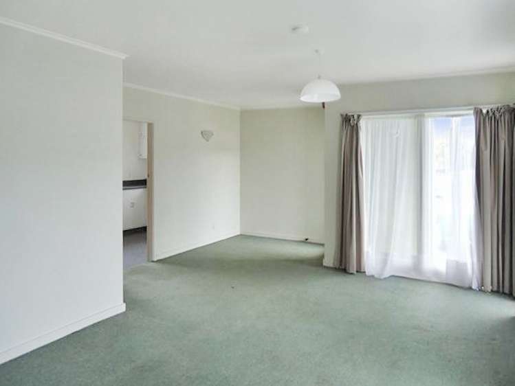 6/174 Kings Crescent 2652_3