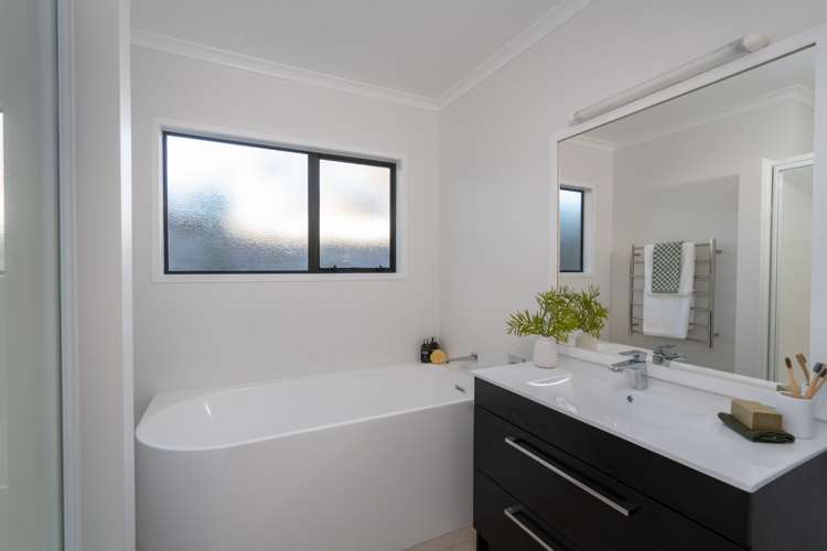 1/64 Logan Avenue Wharewaka_6