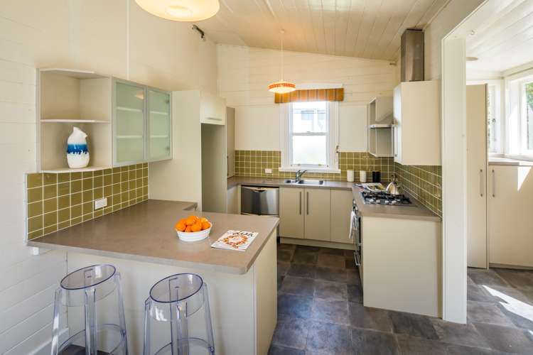 6 Carrington Street Mount Cook_3