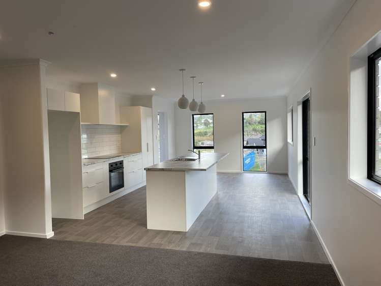 17 Royal Saint Annes Drive Kamo_4