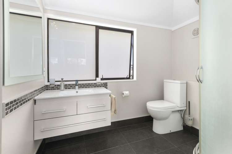 3/11 Himikera Avenue Avondale_13