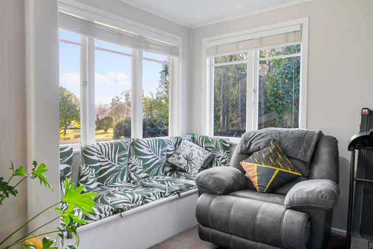 15 Clyde Street Utuhina_5