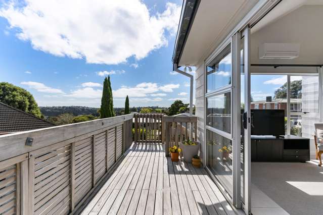 47B Birkdale Road Birkdale_3