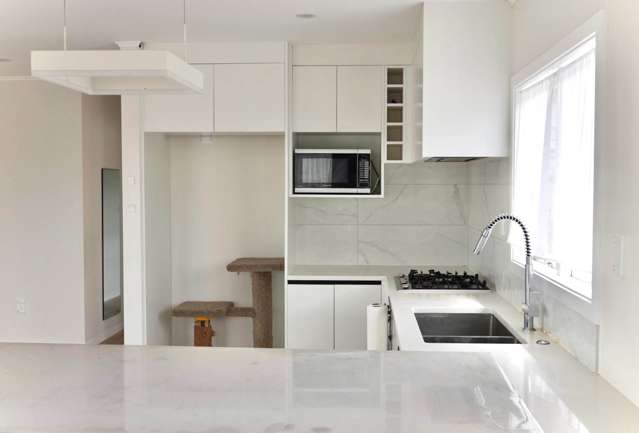 27 Marina Road Torbay_2