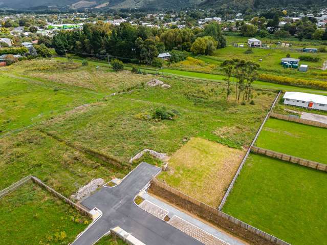 4 Community Green Featherston_1