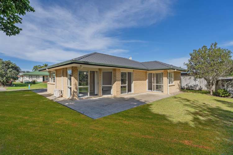 33 Hawk Hill Crescent Cooks Beach_25