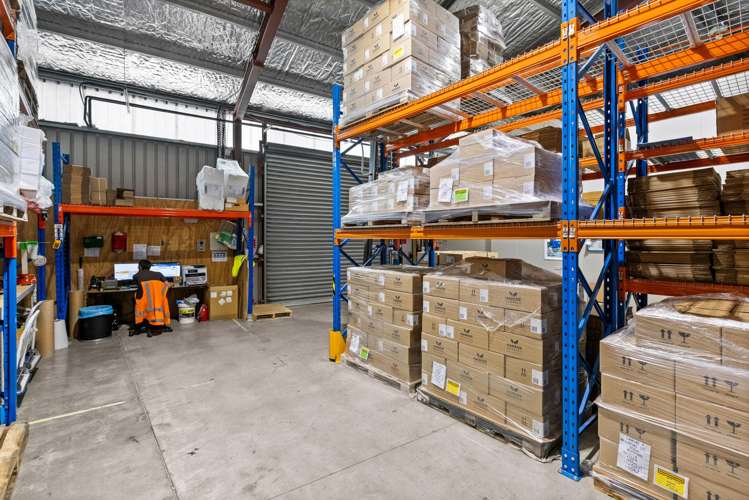 816 Karamu Road North Mayfair_10