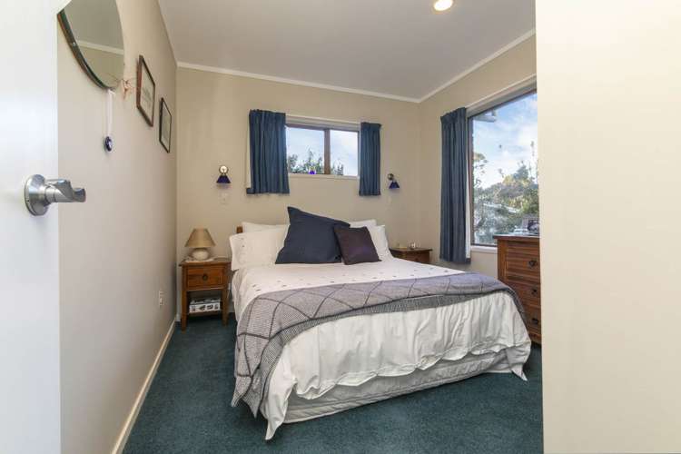 13a Scotstoun Place Glen Eden_9