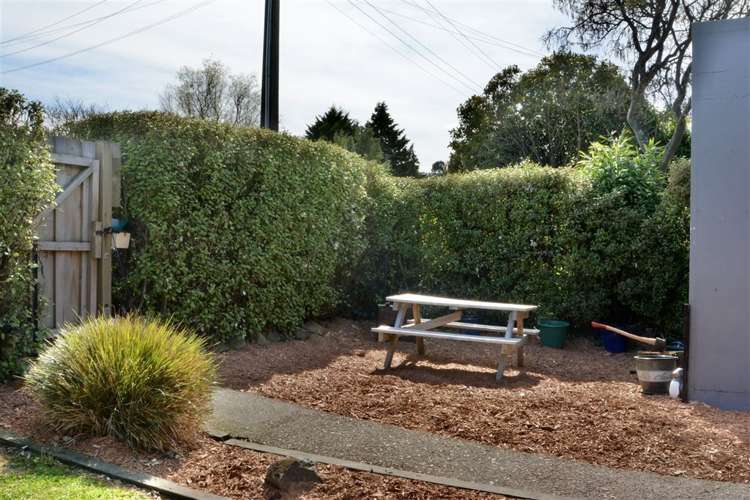 7 Neill Street Green Island_17