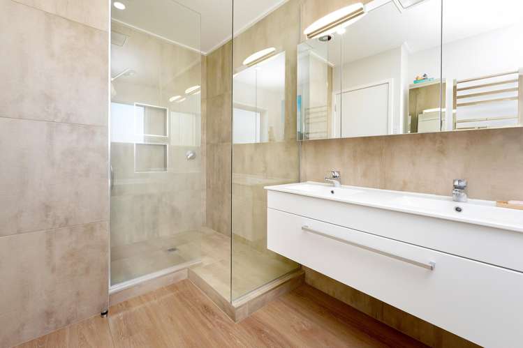 2/219 Edmonton Road Te Atatu South_15