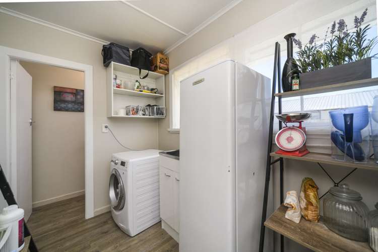 26 Eyre Street Feilding_14