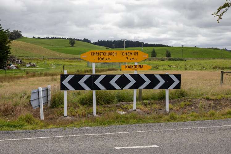 657 Domett Road Domett_23