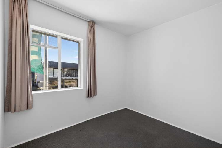 1/270 Lincoln Road Addington_4