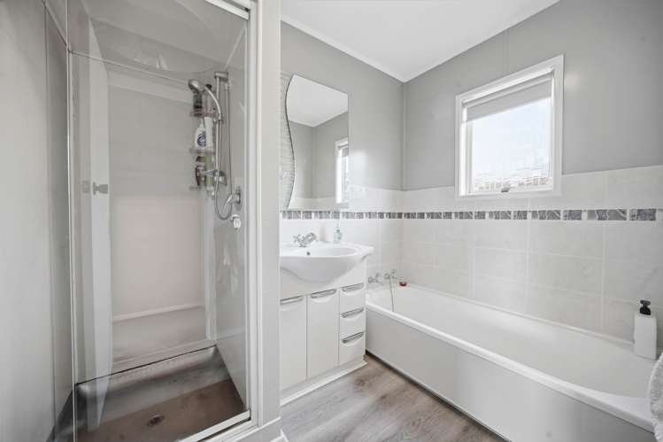 12 Celeste Place Totara Vale_9