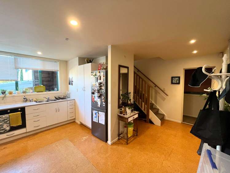 2/10B Fowler Avenue Mt Albert_1