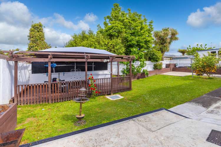 8b Enderley Avenue Enderley_17