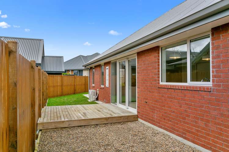 9 Clifford Close Leamington_17