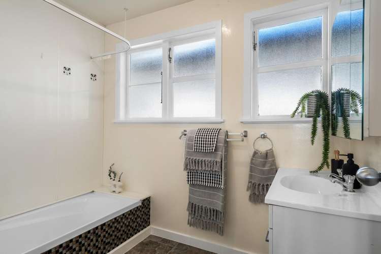 70a Murphy Street Toi Toi_11