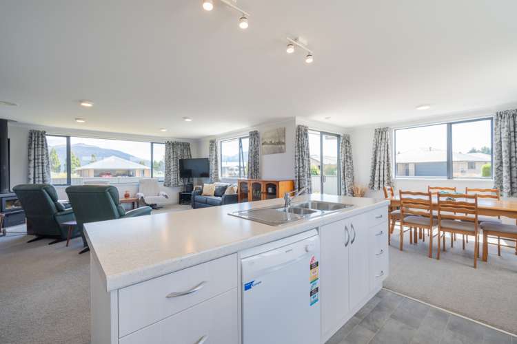 18 Orbell Crescent Te Anau_5