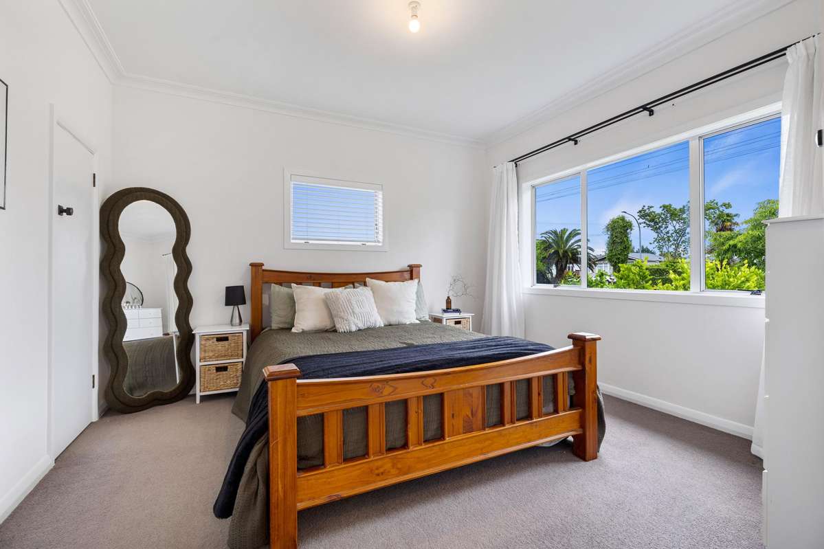 28 Coronation Road_4