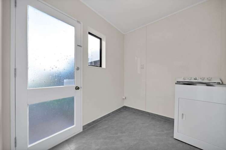 2/1 Belmere Rise Farm Cove_15