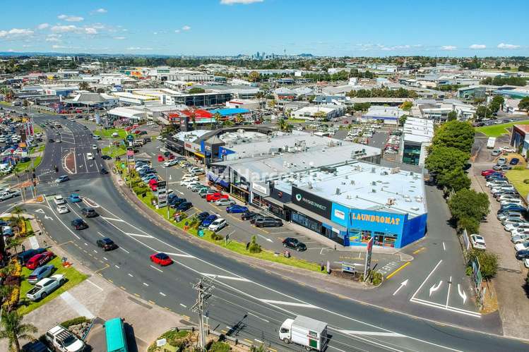 22/170 Wairau Road Wairau Valley_1
