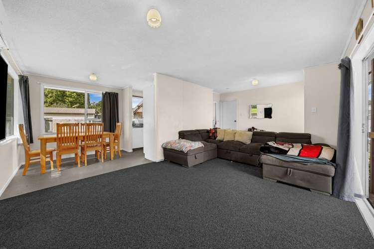 24 Frobisher Way Clendon Park_8