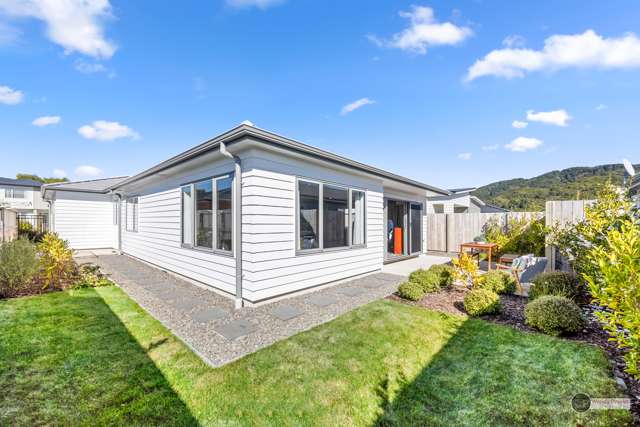 8 Grovedale Square Wainuiomata_3