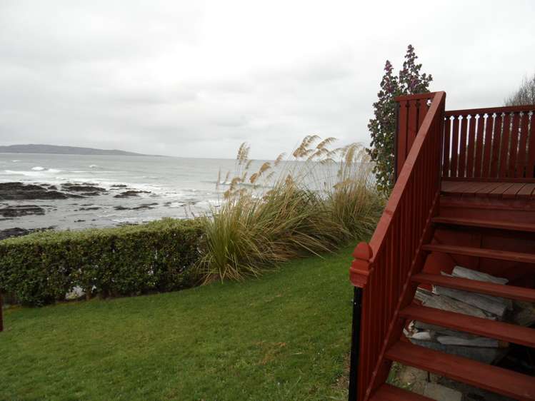 3 Esplanade Kaka Point_14