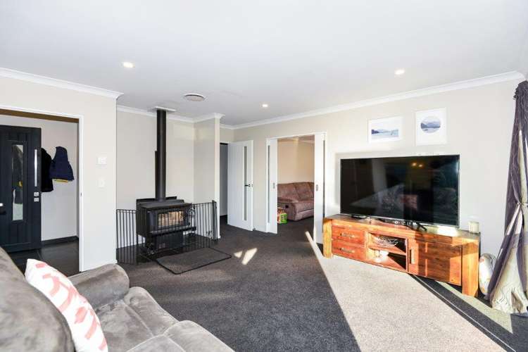 6 Dundee Close Darfield_6