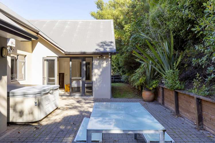214 Mapara Road Acacia Bay_26