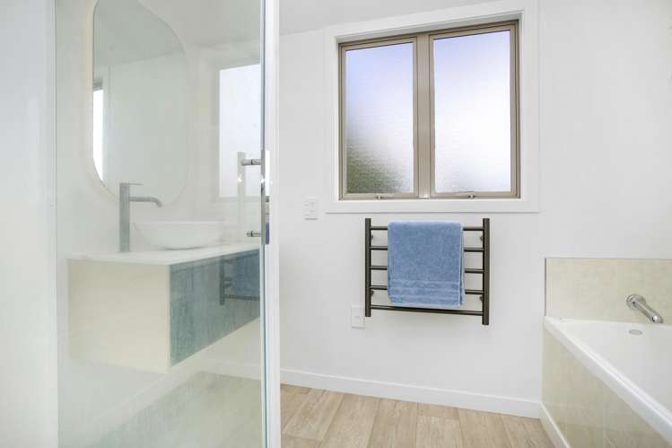 96b Nicholson Road Khandallah_24