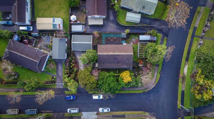 11 Bellville Drive Clendon Park_15