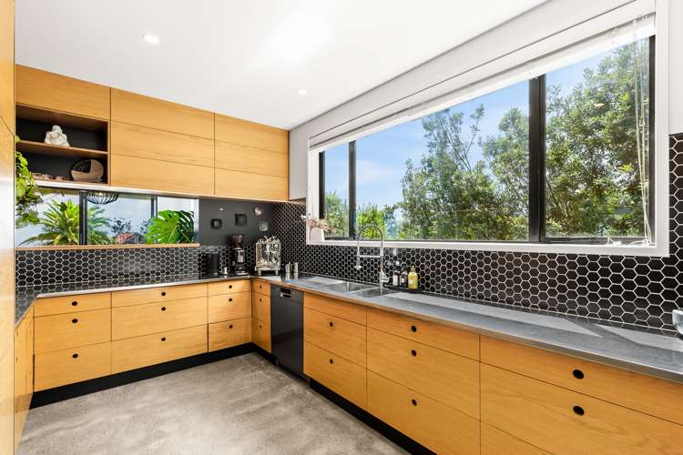 11 Edwin Mitchelson Road Muriwai_3