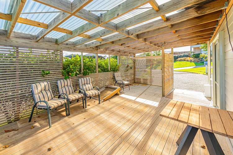10 Lithgow Drive_4