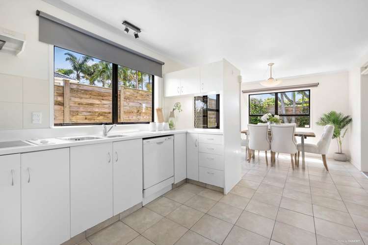 5/43 Howe Street Howick_2